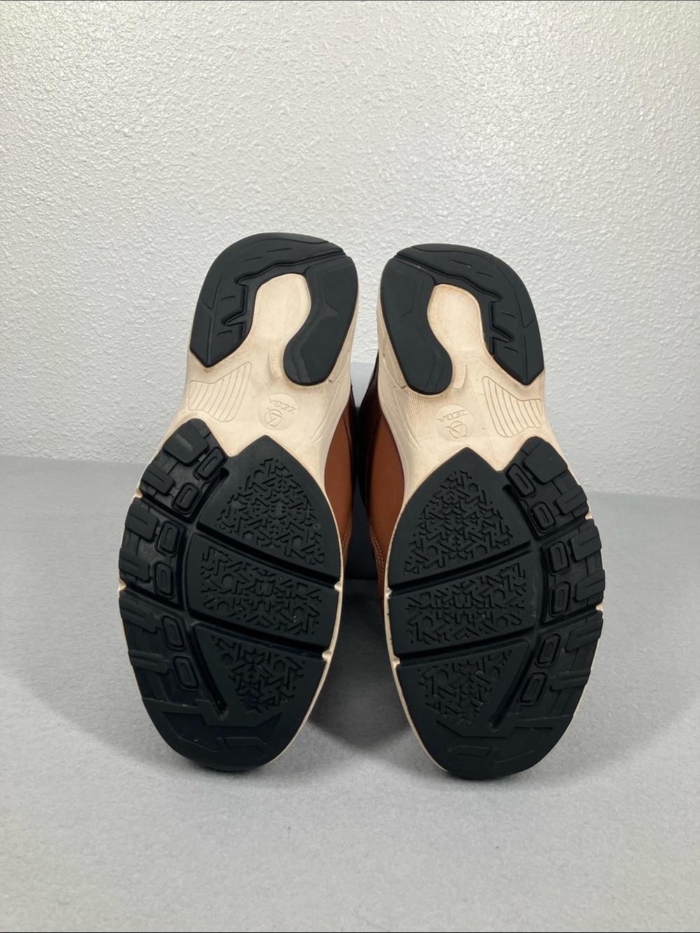 Zeba Brown Leather Sneakers - Picture 5 of 9
